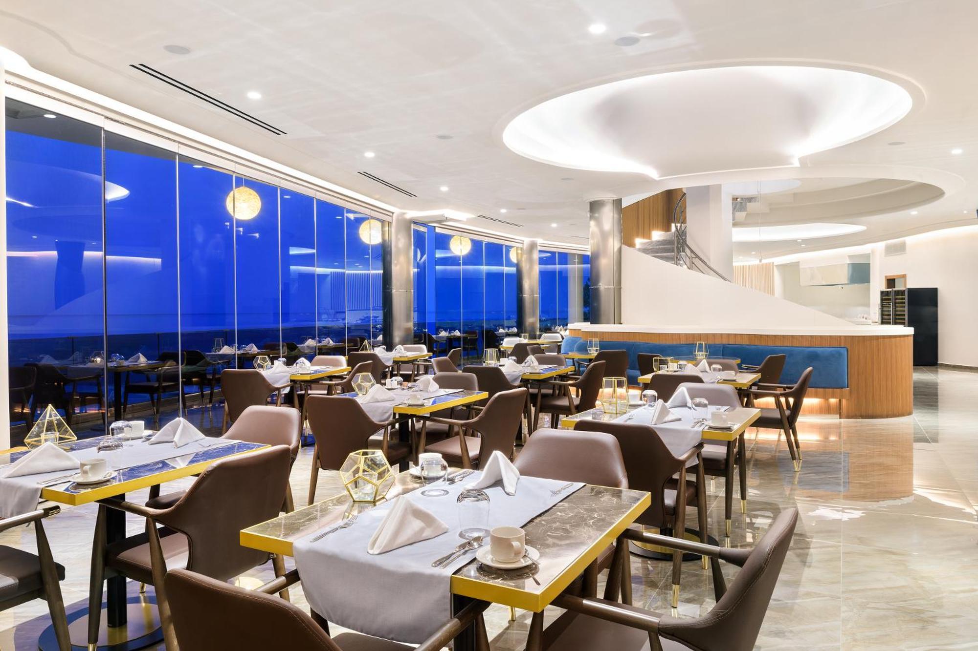 Hotel Alexandra Elegance Bridging Generations (Adults Only) Potos Exterior foto
